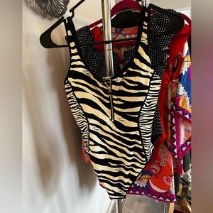 Michael Kors one piece Swimsuit NWOT Sz 8